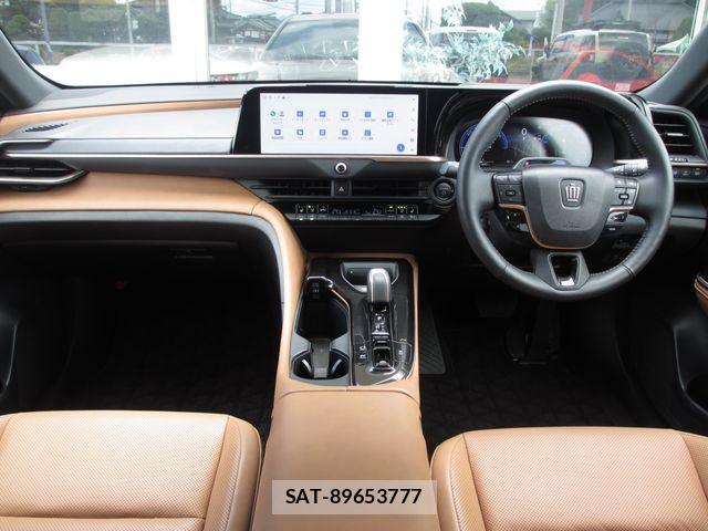 Toyota Crown Sports 2023-12 7391750-1