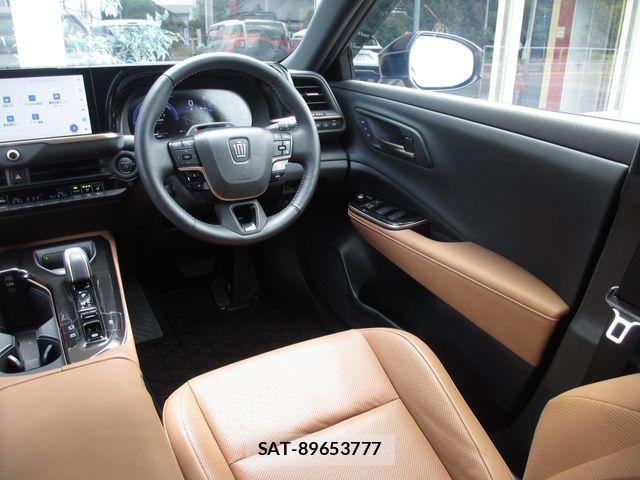 Toyota Crown Sports 2023-12 7391750-19
