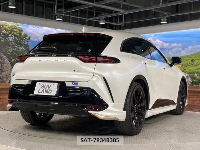 Toyota Crown Sports 2023-11 7391742-16