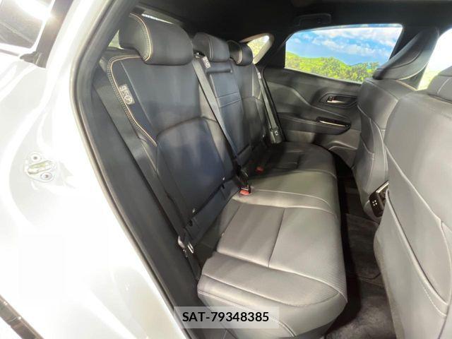 Toyota Crown Sports 2023-11 7391742-8