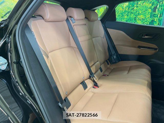Toyota Crown Sports 2024-09 7453704-11