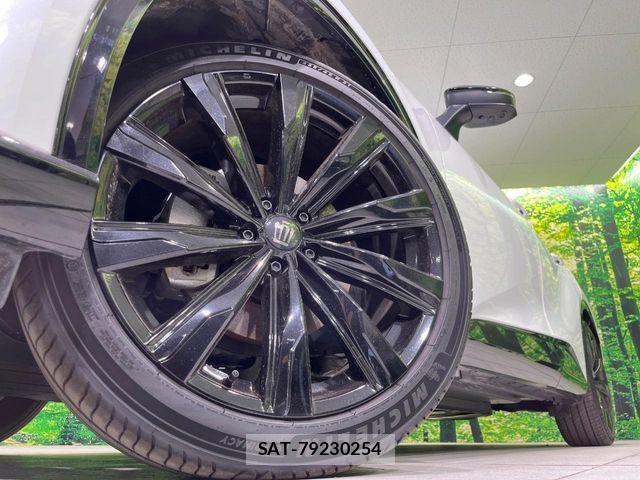 Toyota Crown Sports 2024-10 7453706-12