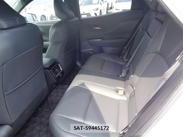 Toyota Crown Sports 2024-11 7453708-10