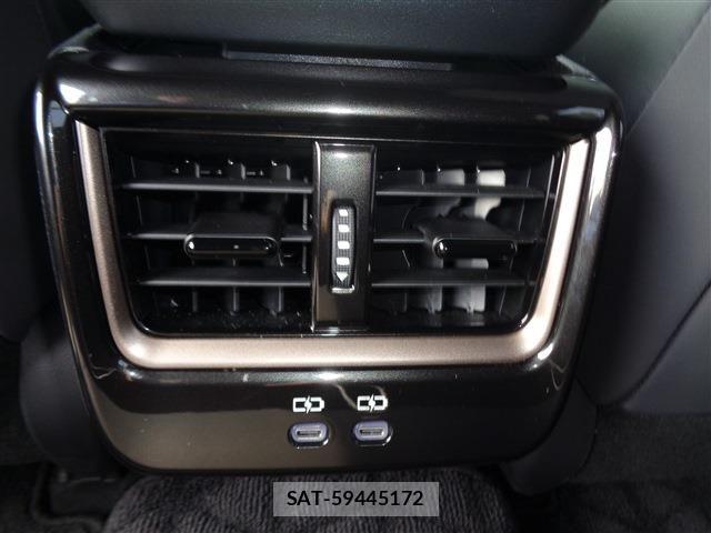 Toyota Crown Sports 2024-11 7453708-12