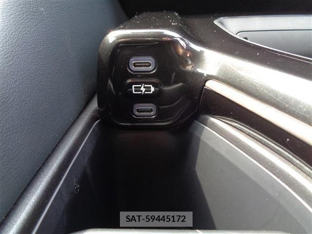 Toyota Crown Sports 2024-11 7453708-29