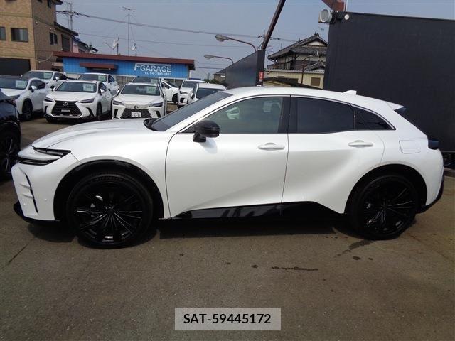 Toyota Crown Sports 2024-11 7453708-4