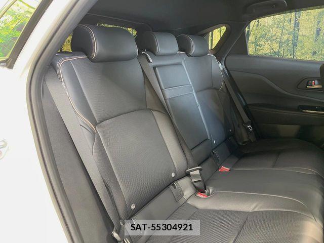Toyota Crown Sports 2024-10 7453709-10
