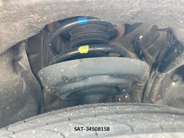 Toyota Crown Sports 2023-12 7453703-10