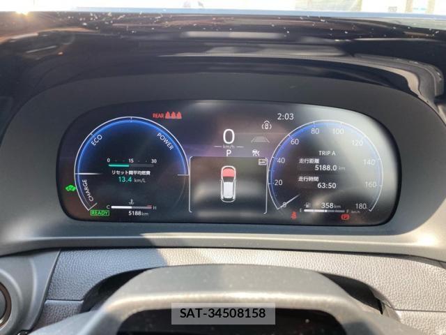 Toyota Crown Sports 2023-12 7453703-15