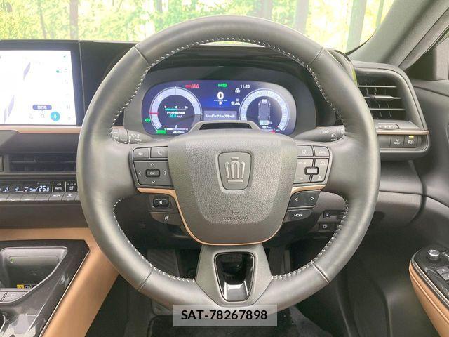 Toyota Crown Sports 2024-05 7453707-10