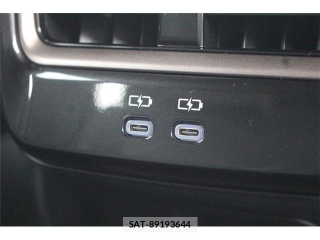Toyota Crown Sports 2024-01 7500086-6