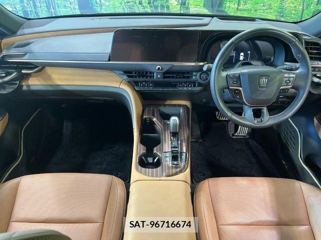 Toyota Crown Sports 2024-09 7500078-1