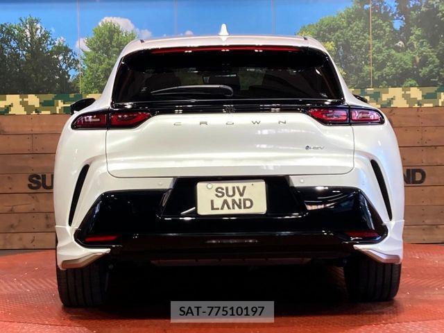 Toyota Crown Sports 2024-02 7500083-14