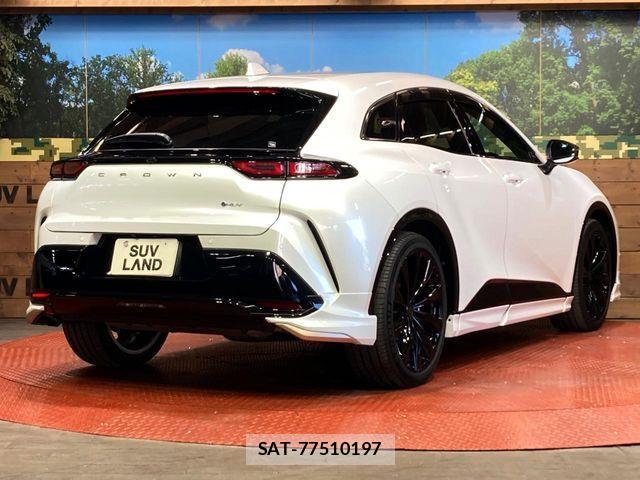 Toyota Crown Sports 2024-02 7500083-16