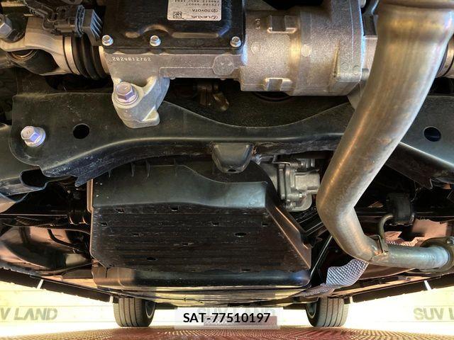 Toyota Crown Sports 2024-02 7500083-18