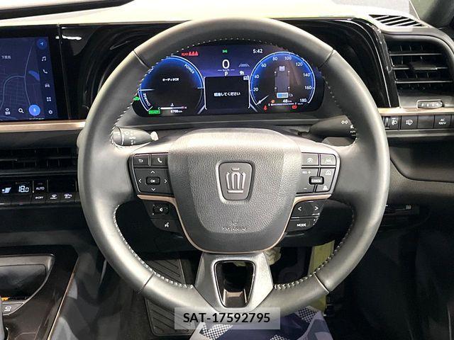 Toyota Crown Sports 2025-12 7500085-10