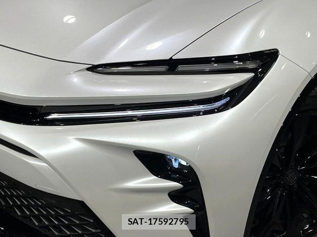 Toyota Crown Sports 2025-12 7500085-11