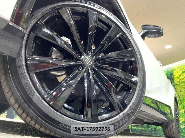 Toyota Crown Sports 2025-12 7500085-12