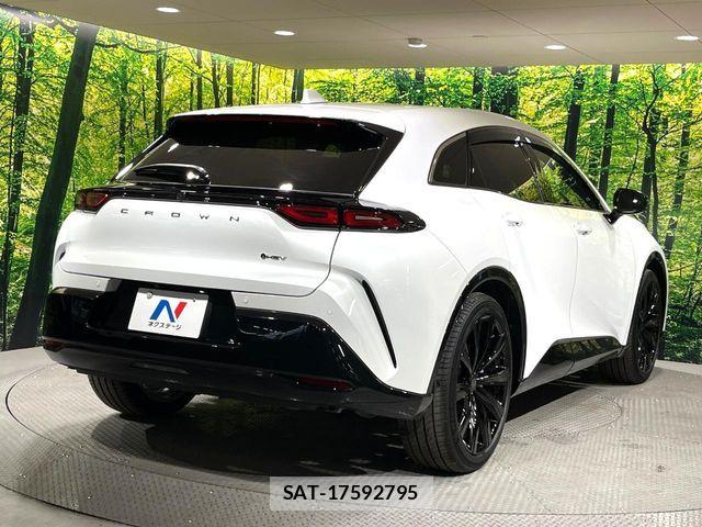 Toyota Crown Sports 2025-12 7500085-16