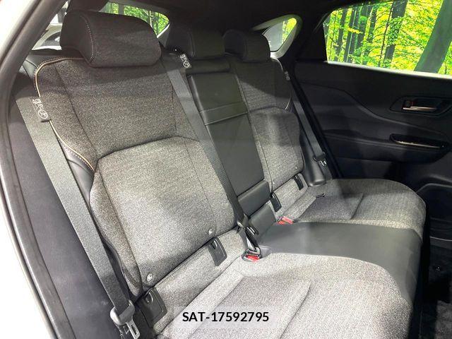 Toyota Crown Sports 2025-12 7500085-8
