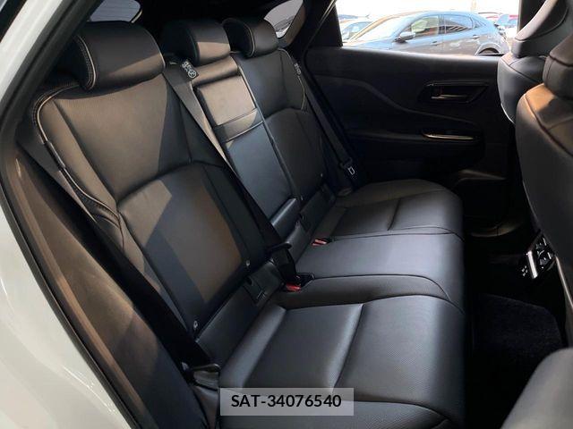 Toyota Crown Sports 2025-05 7508445-11