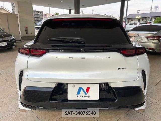 Toyota Crown Sports 2025-05 7508445-16