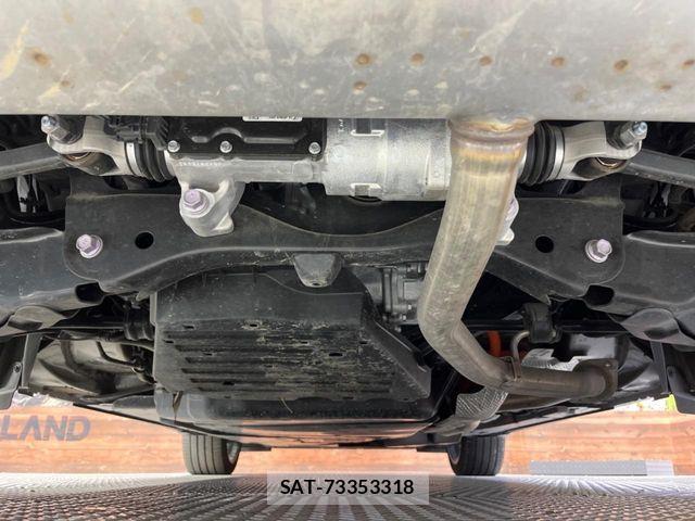 Toyota Crown Sports 2023-12 7500084-18
