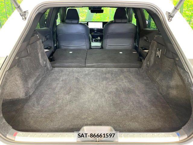 Toyota Crown Sports 2024-09 7561988-9