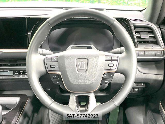 Toyota Crown Sports 2023-11 7561987-12