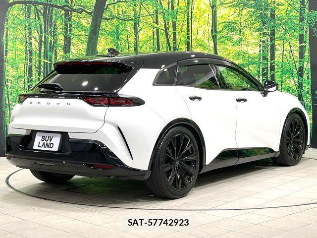 Toyota Crown Sports 2023-11 7561987-18