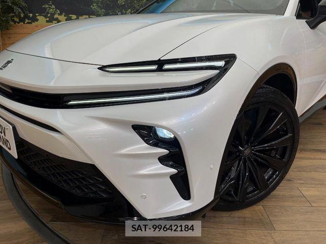 Toyota Crown Sports 2024-07 7615889-11