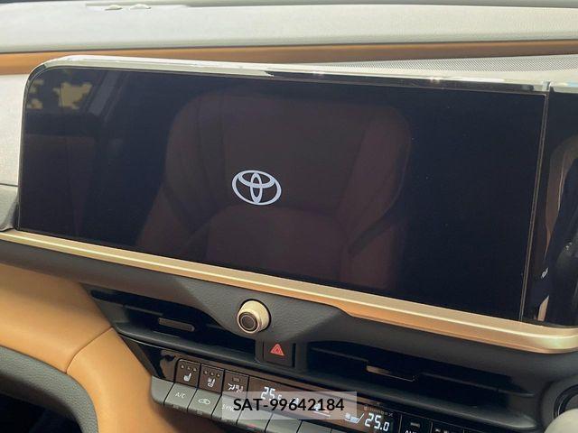 Toyota Crown Sports 2024-07 7615889-2