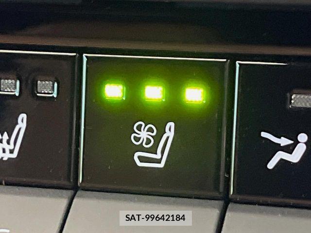 Toyota Crown Sports 2024-07 7615889-5