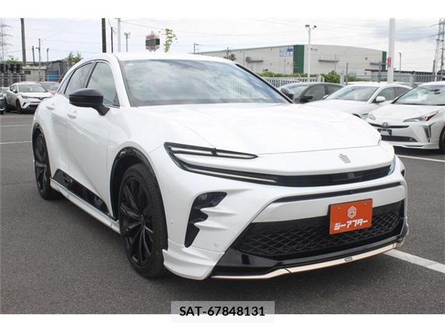 Toyota Crown Sports 2023-12 7615881-9