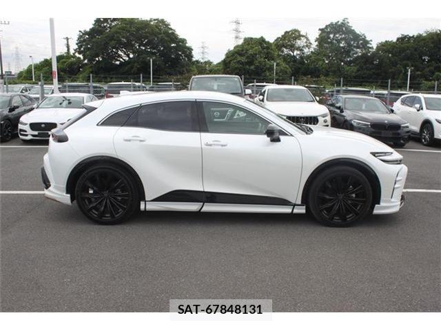 Toyota Crown Sports 2023-12 7615881-10