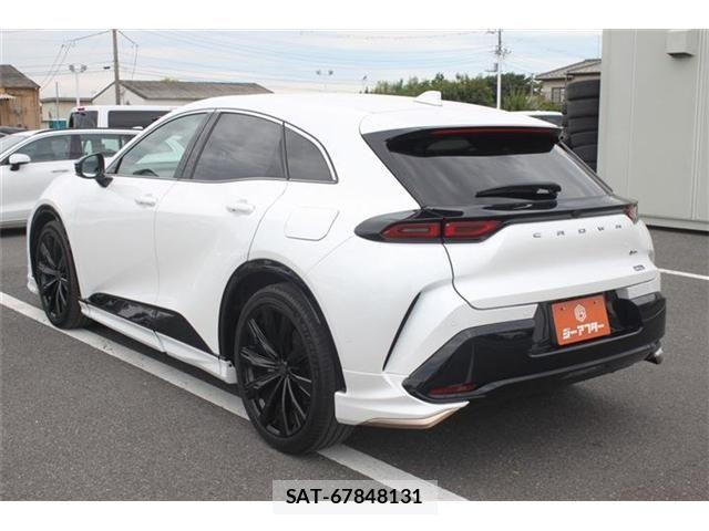 Toyota Crown Sports 2023-12 7615881-13