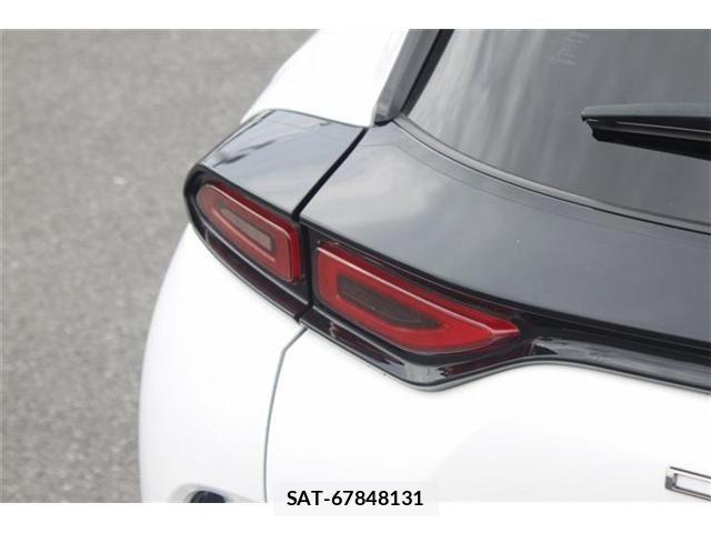 Toyota Crown Sports 2023-12 7615881-21