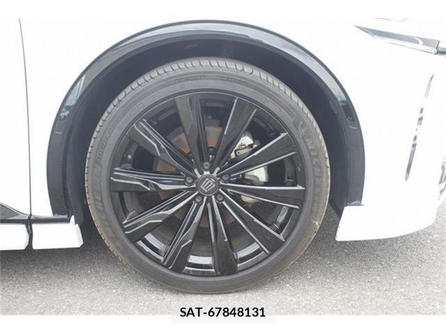 Toyota Crown Sports 2023-12 7615881-23