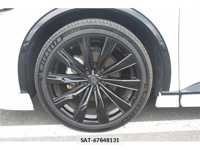 Toyota Crown Sports 2023-12 7615881-24