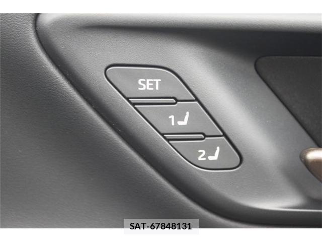 Toyota Crown Sports 2023-12 7615881-3