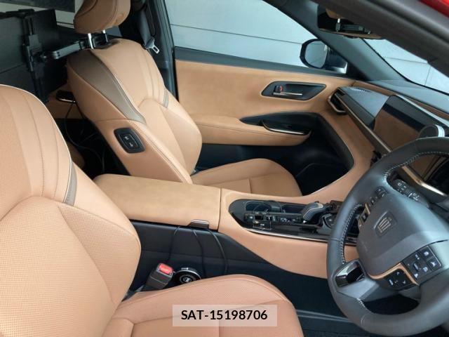 Toyota Crown Sports 2026-01 7615879-9