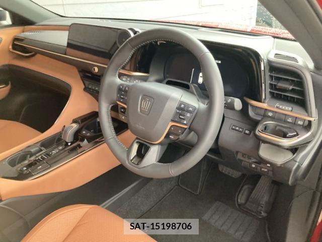 Toyota Crown Sports 2026-01 7615879-12