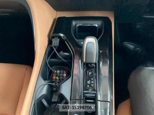 Toyota Crown Sports 2026-01 7615879-13
