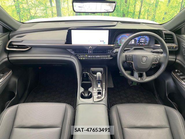 Toyota Crown Sports 2024-02 7615878-2