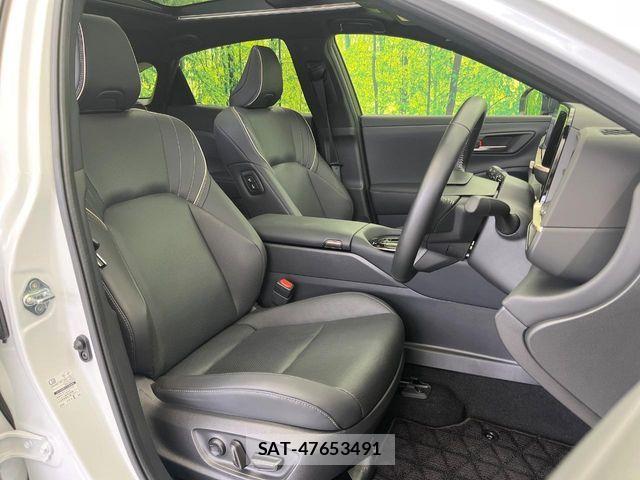 Toyota Crown Sports 2024-02 7615878-8
