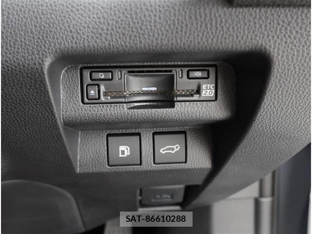 Toyota Crown Sports 2026-02 7722267-5
