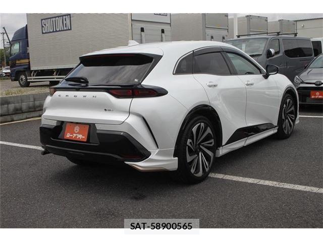 Toyota Crown Sports 2024-03 7783915-13