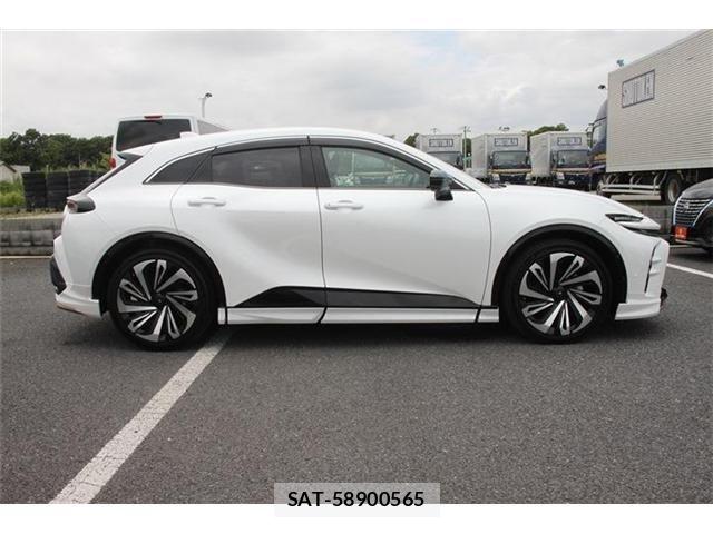 Toyota Crown Sports 2024-03 7783915-14