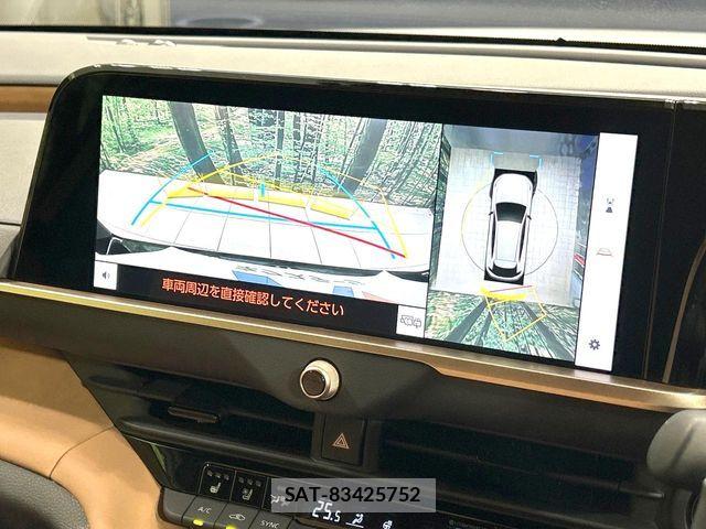 Toyota Crown Sports 2024-08 7783918-3