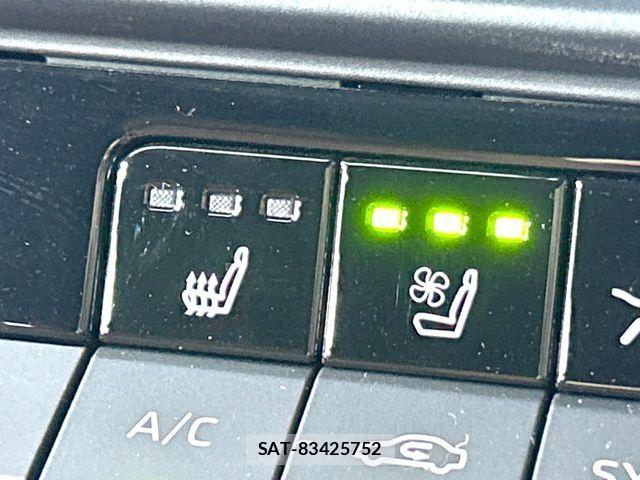 Toyota Crown Sports 2024-08 7783918-6